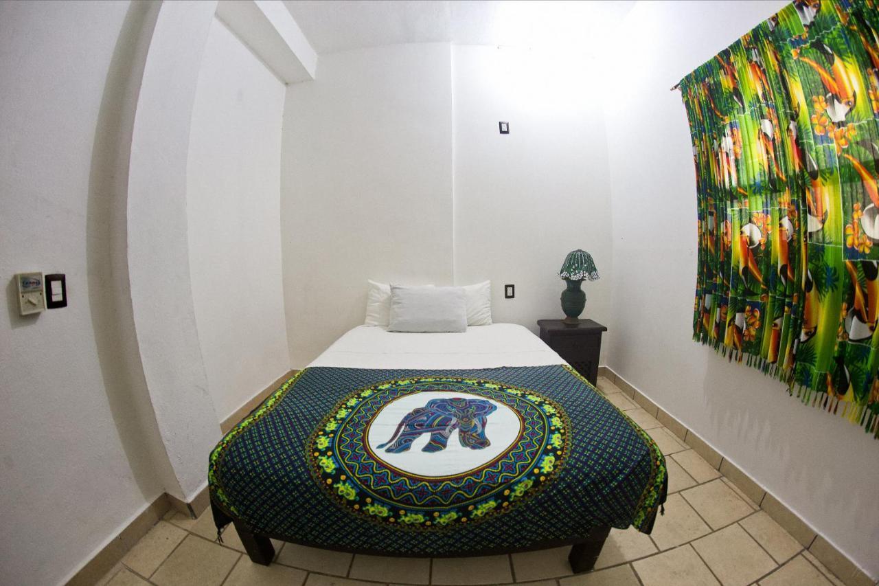 Alexandross Hostal Puerto Vallarta